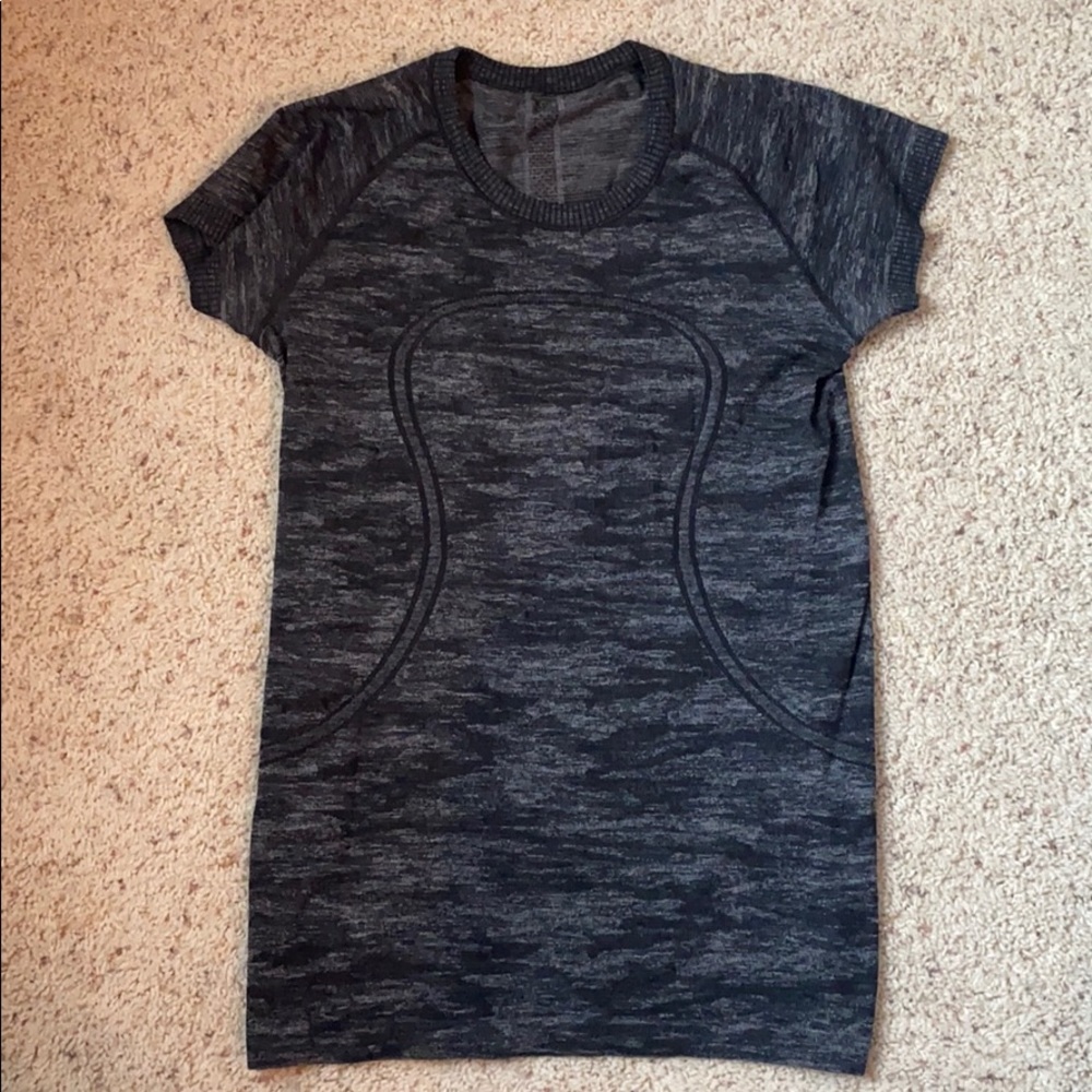 Perfect condition lululemon swiftly tech!!